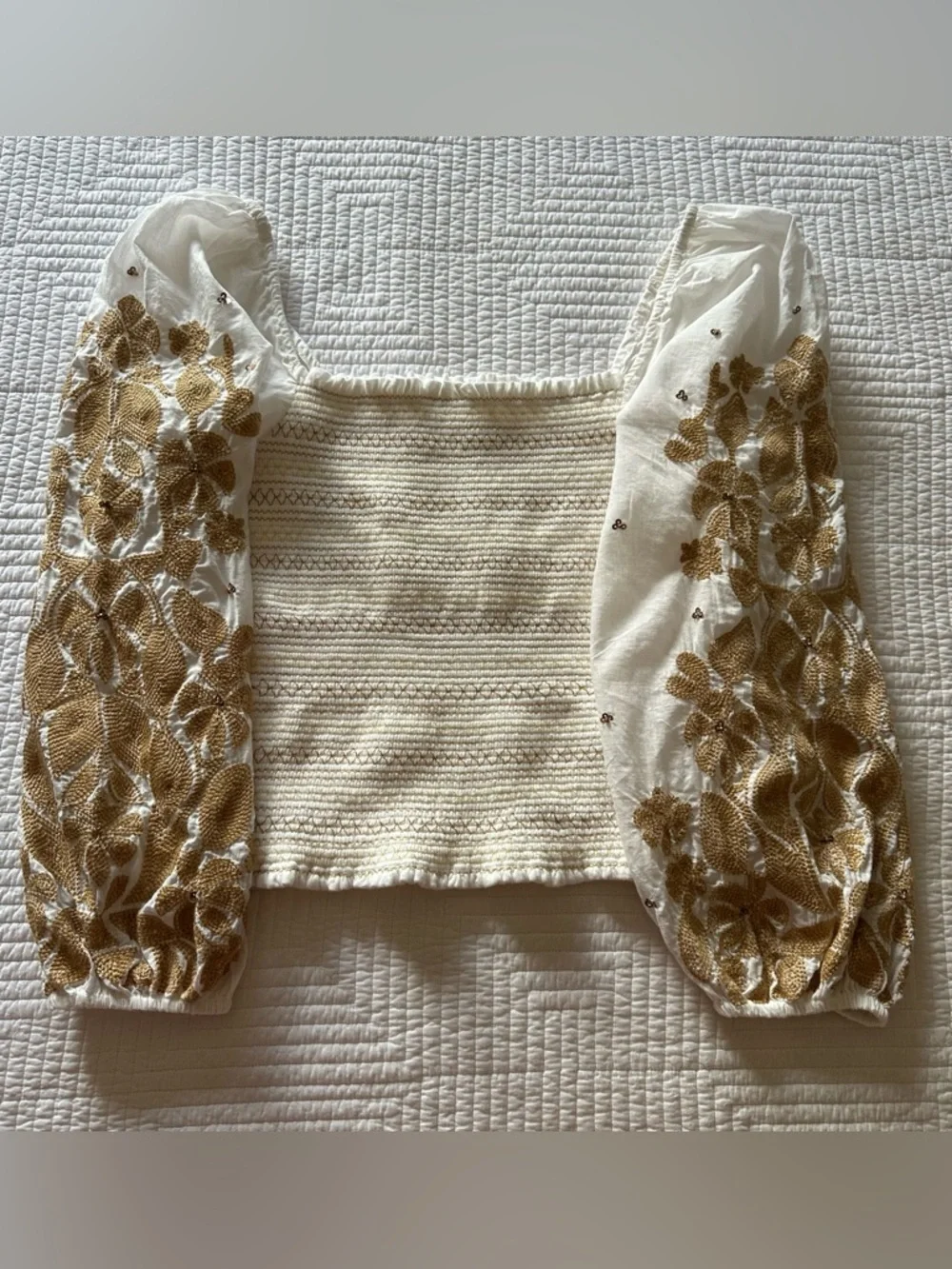 Anthropologie Beige Gold Floral Embroidered Smocked Puff Sleeve Peasant Top Sz M